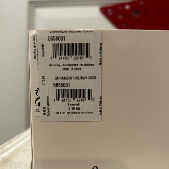 Swarovski Macy's Exclusive 2023  Holiday Aurora Borealis Ornament Swarovski - Picture 4 of 6